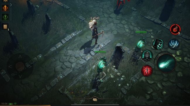 Diablo Immortal Screenshot showing female necromancer about to enter combat