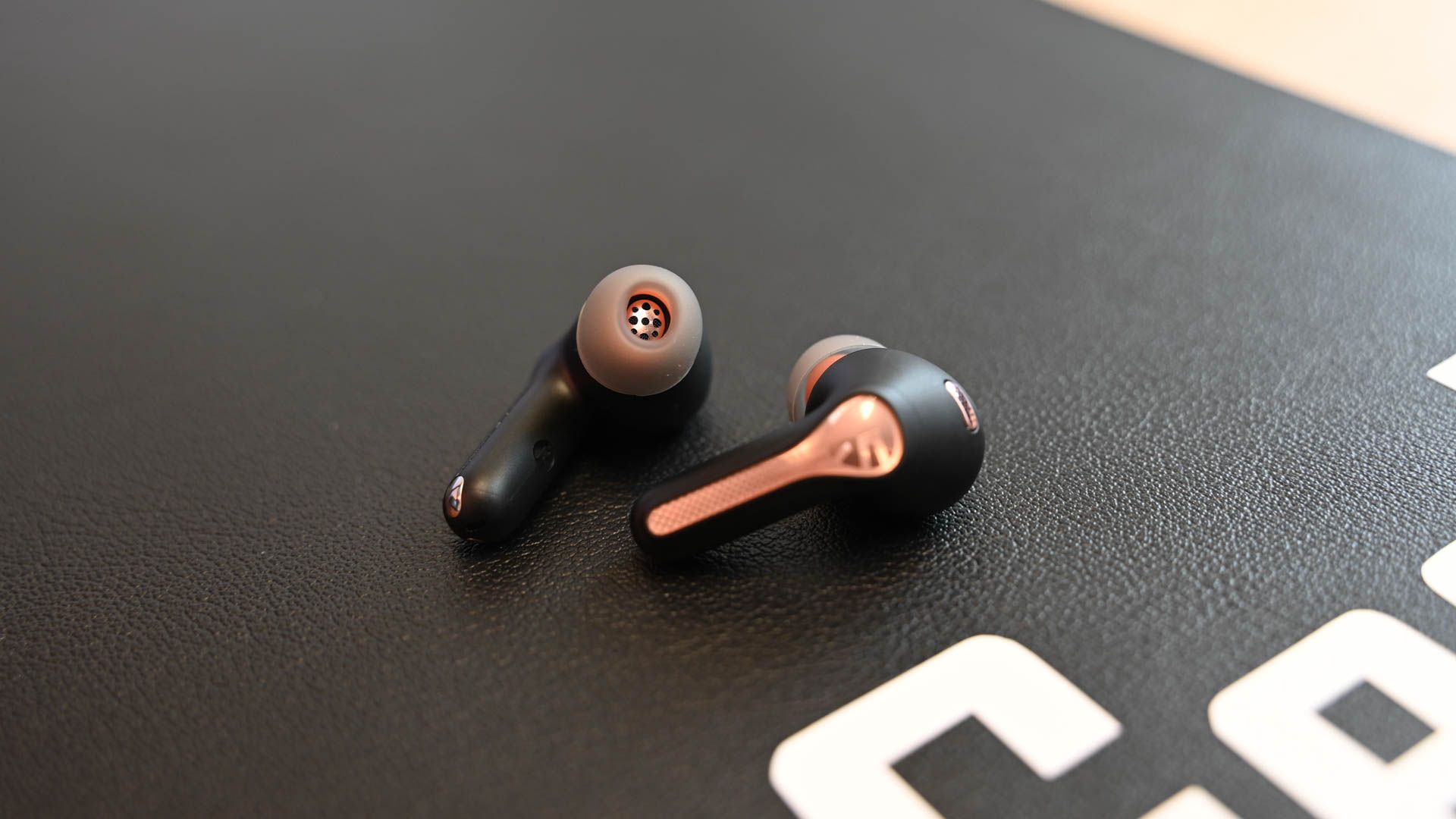 Soundpeats Air 3 Pro Review - Budget Noise Cancelling Earbuds! 