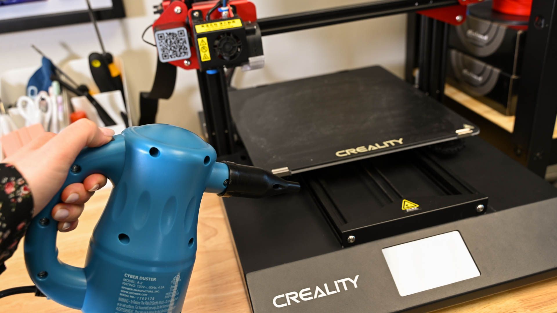 Using the XPOWER Electric Air Duster to dust a Creality 3D printer