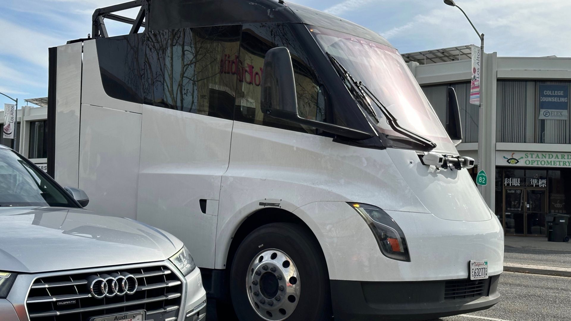 Tesla semi testing lidar