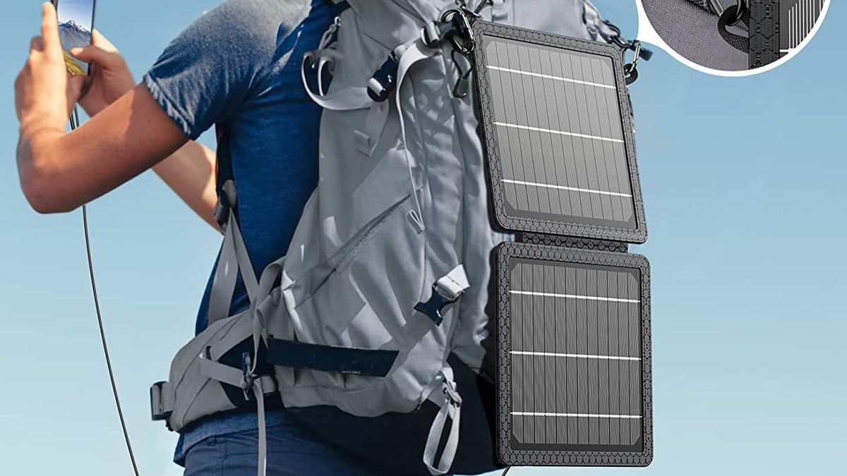 BLAVOR solar charger on backpack