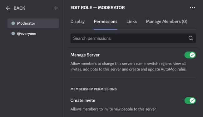 Creating a moderator role in Discord with server management permissions