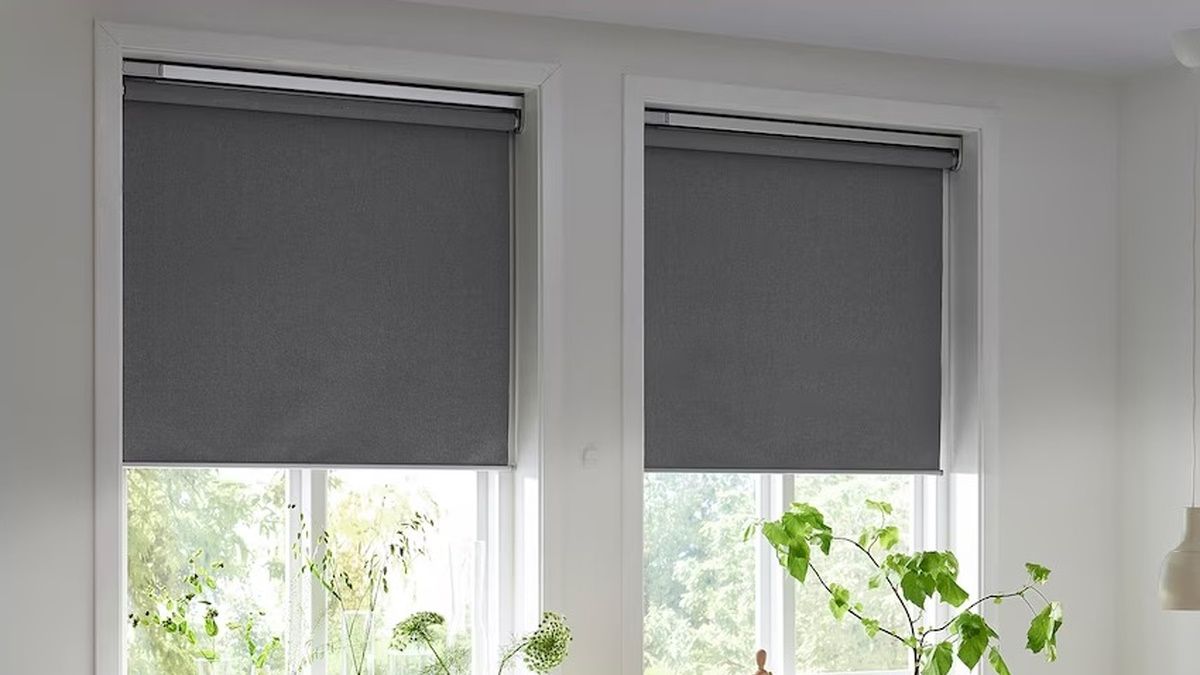 Ikea Fyrtur smart blinds on window