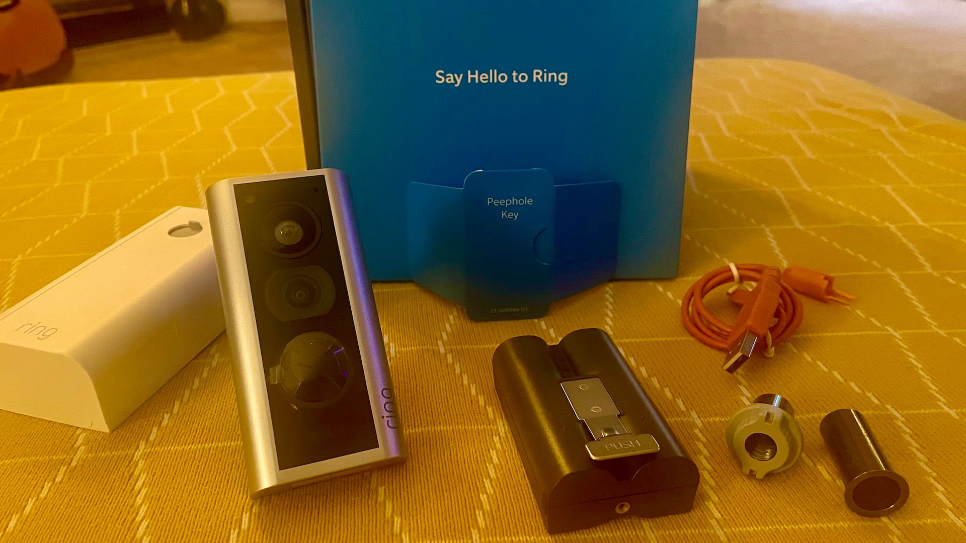 the box contents of the ring peephole cam