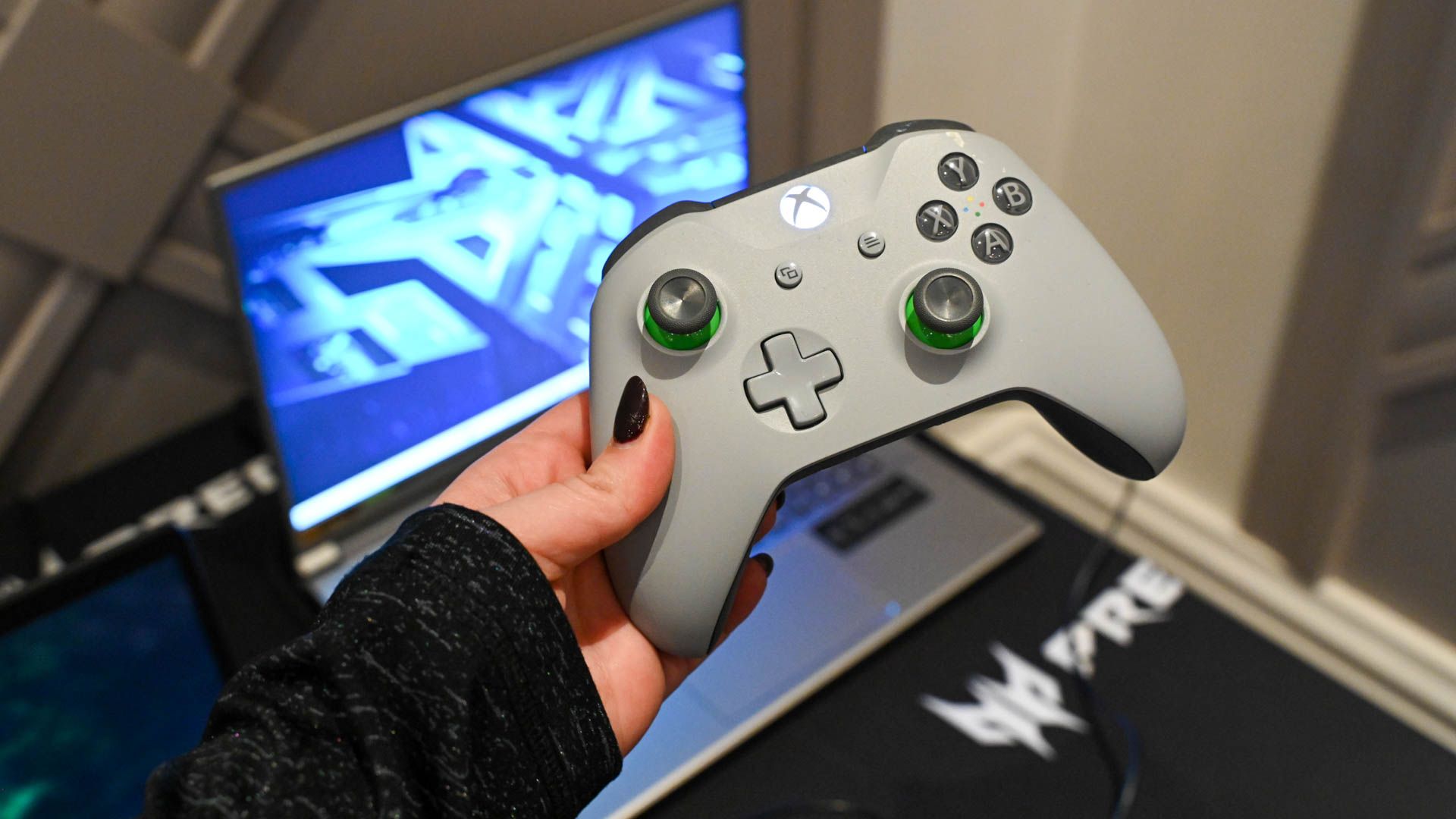 An Xbox Controller being used for PC Gaming