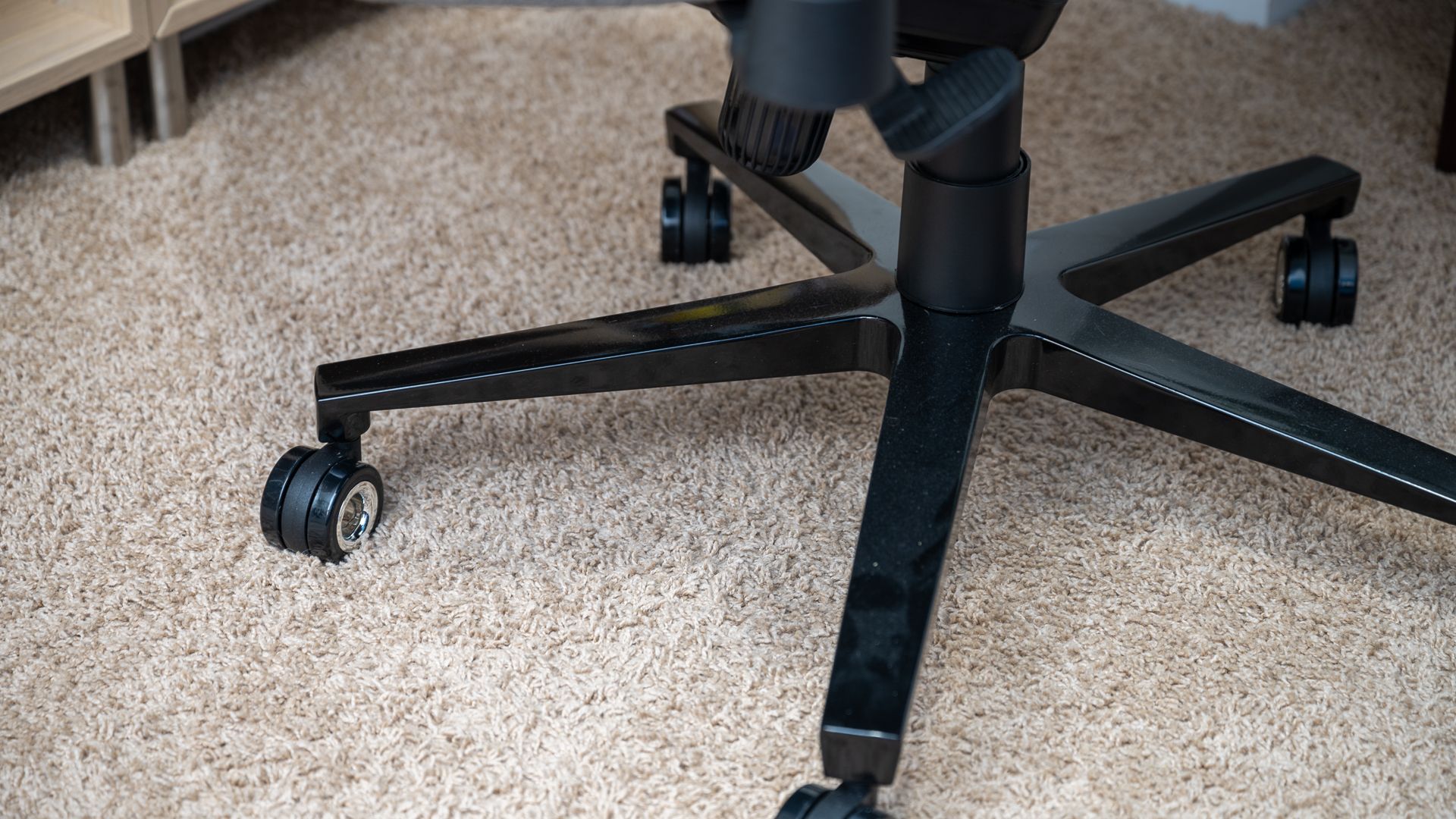 E-Win Champion Series CPG Fabric Gaming Chair&rsquo;s wheels