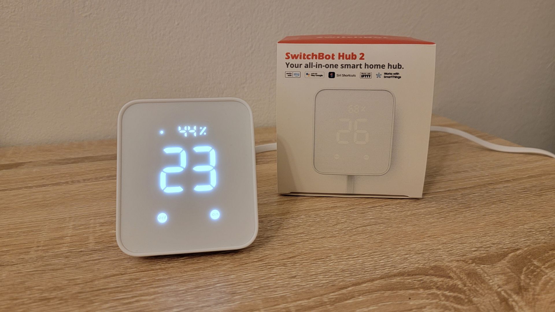 SwitchBot Hub 2 (Matter), WiFi Thermometer Hygrometer, IR Remote Control, Smart Remote and Light Sensor