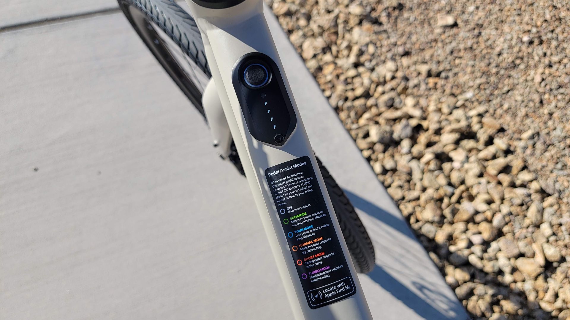 Velotric Thunder 1 ST ebike power button and LEDs