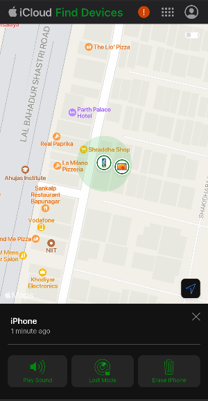 Find My iPhone tool displaying location of an iPhone and MacBook