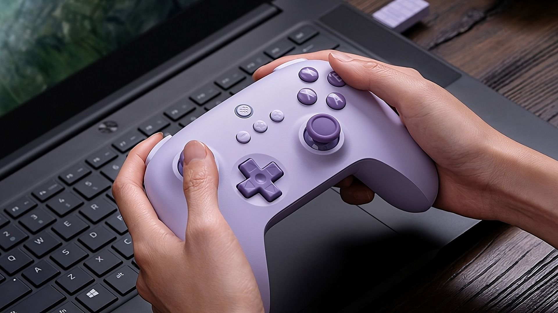 8Bitdo's New $30 Gaming Controller Works With PC & Android