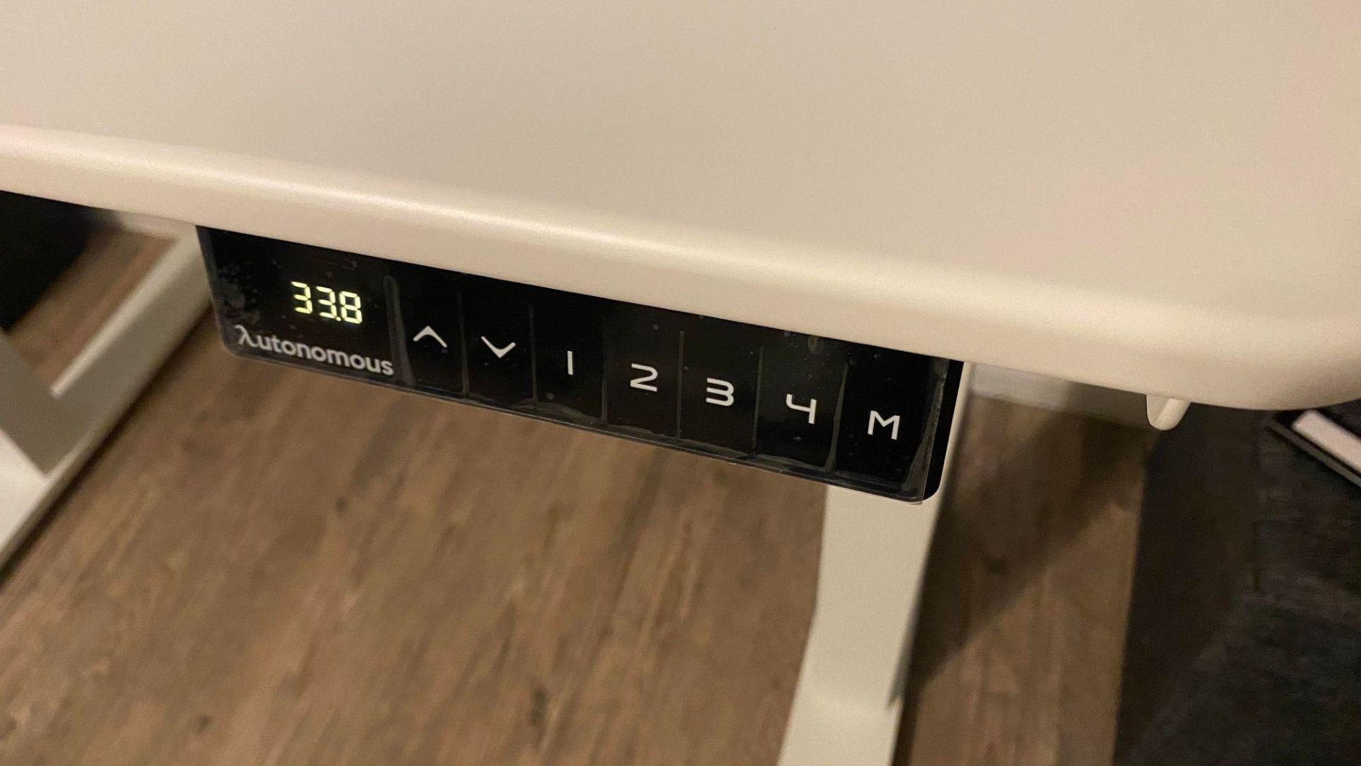 Autonomous SmartDesk Core control panel