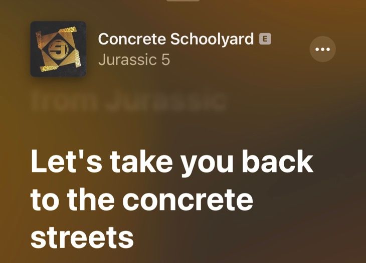 Display lyrics on the Apple Music Now Playing screen