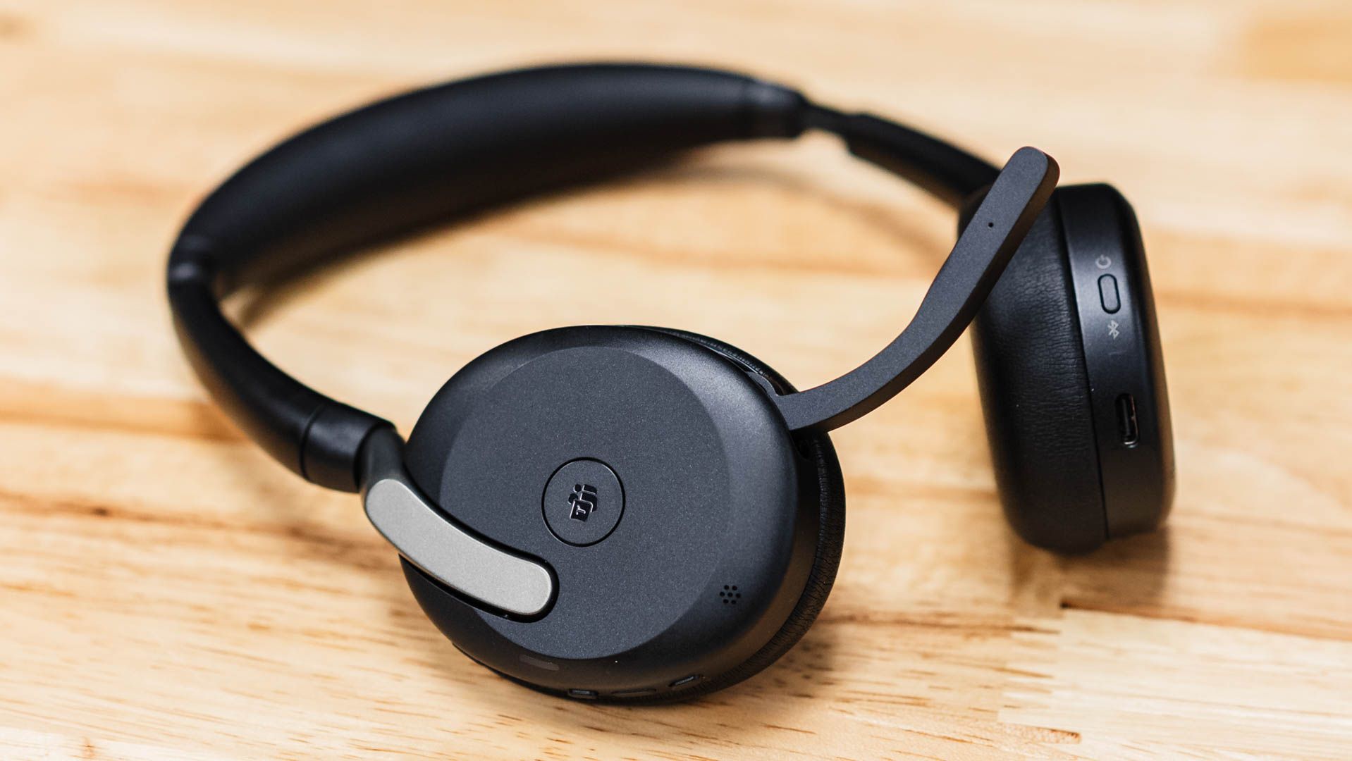 Jabra Evolve2 65 Flex: How to connect to your headset