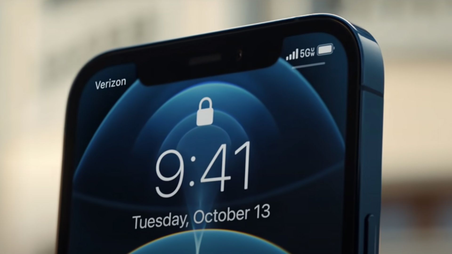 5G UW icon on a Verizon phone