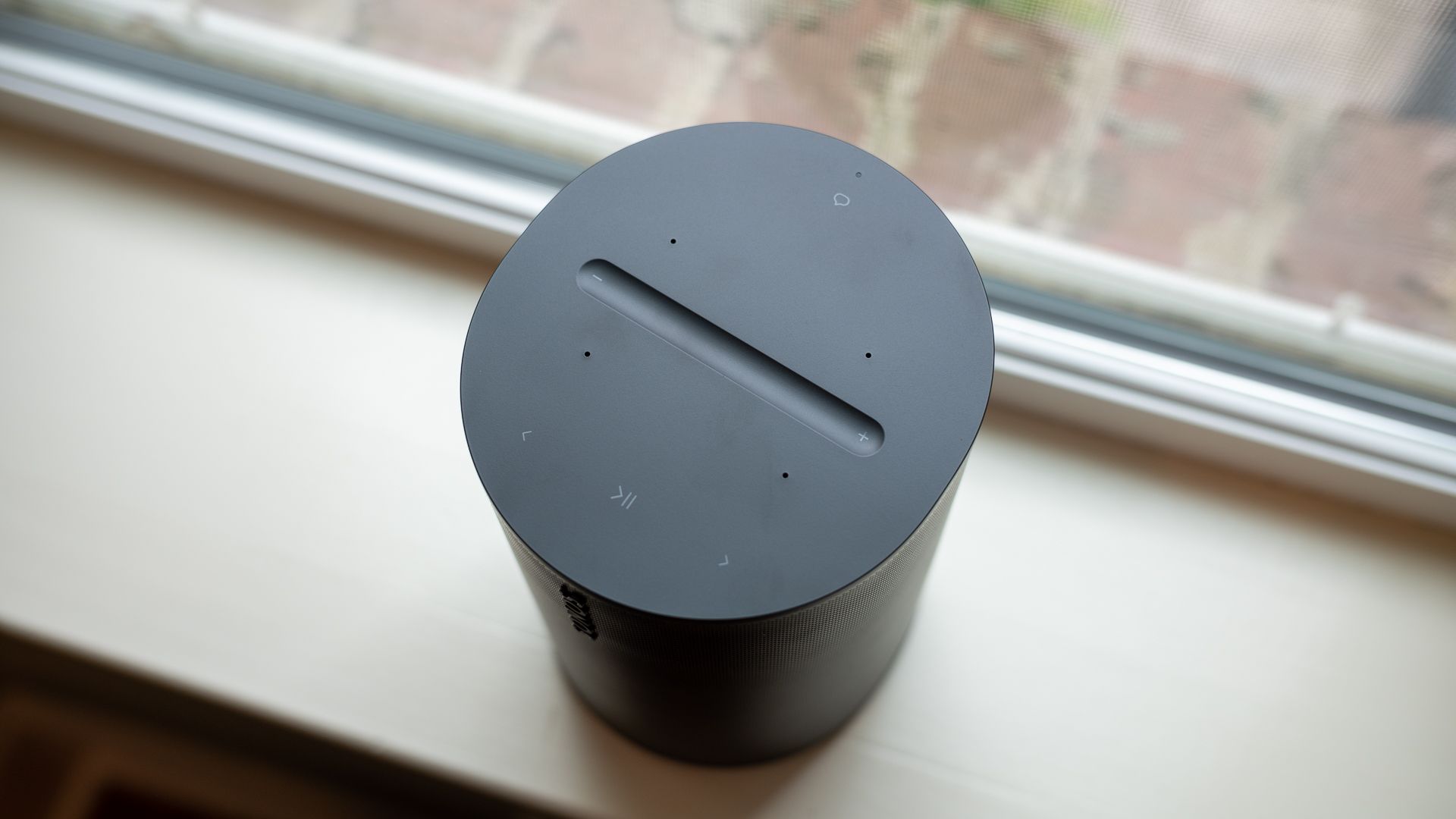 Controls and buttons on the top of the Sonos Era 100