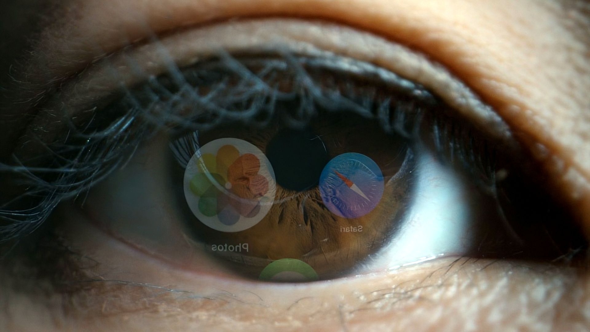Apple Vision Pro eye reflection