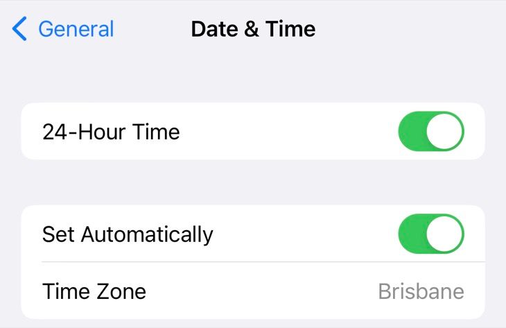 Set time and date automatically on an iPhone in Settings