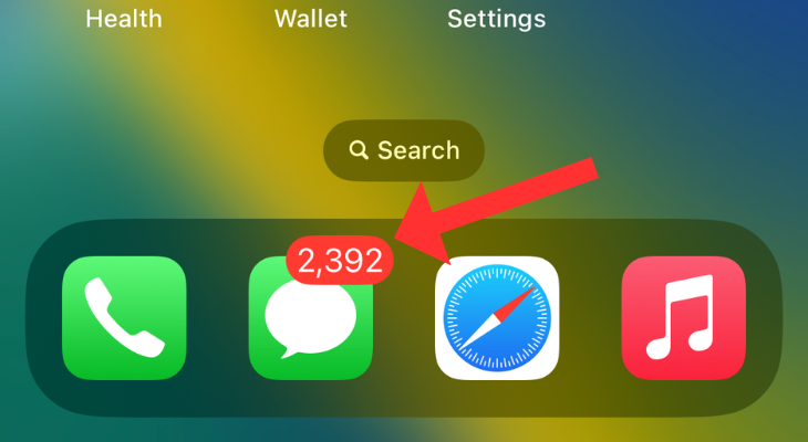 iPhone home screen with an arrow next to the Messages app