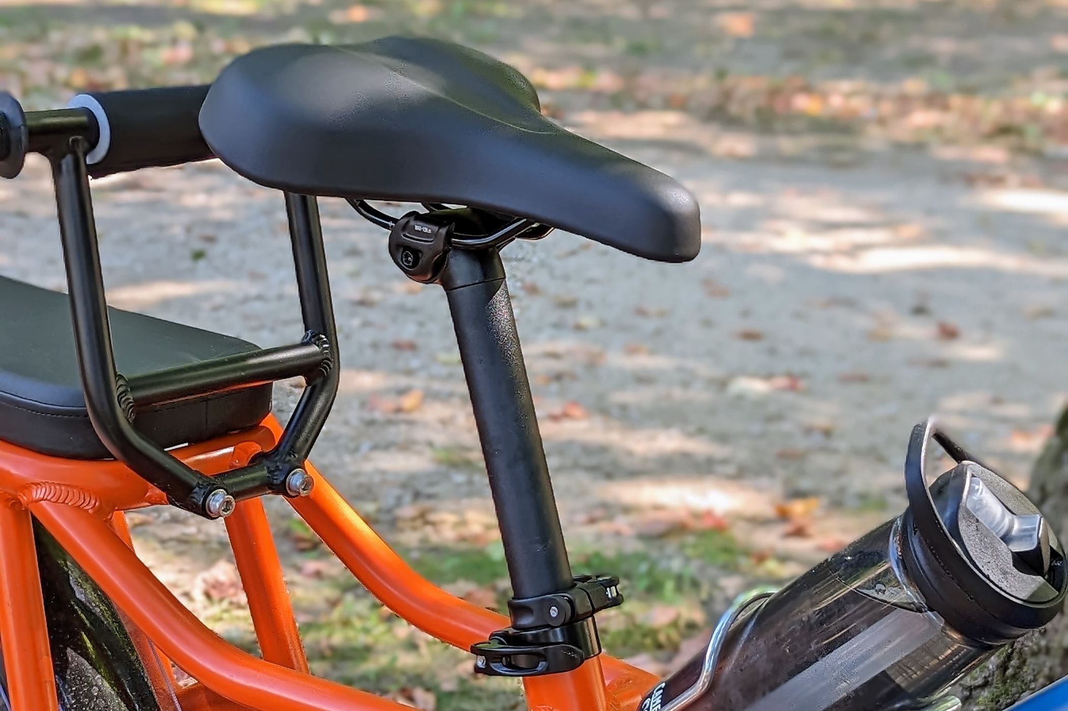 Rad Power RadWagon 4 bike seat and tube.