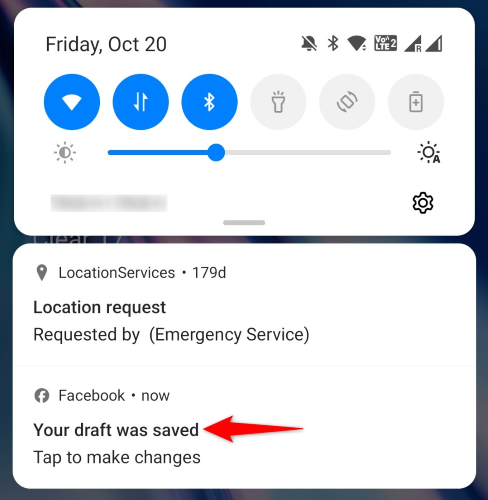 Facebook's draft notification highlighted on an Android phone.