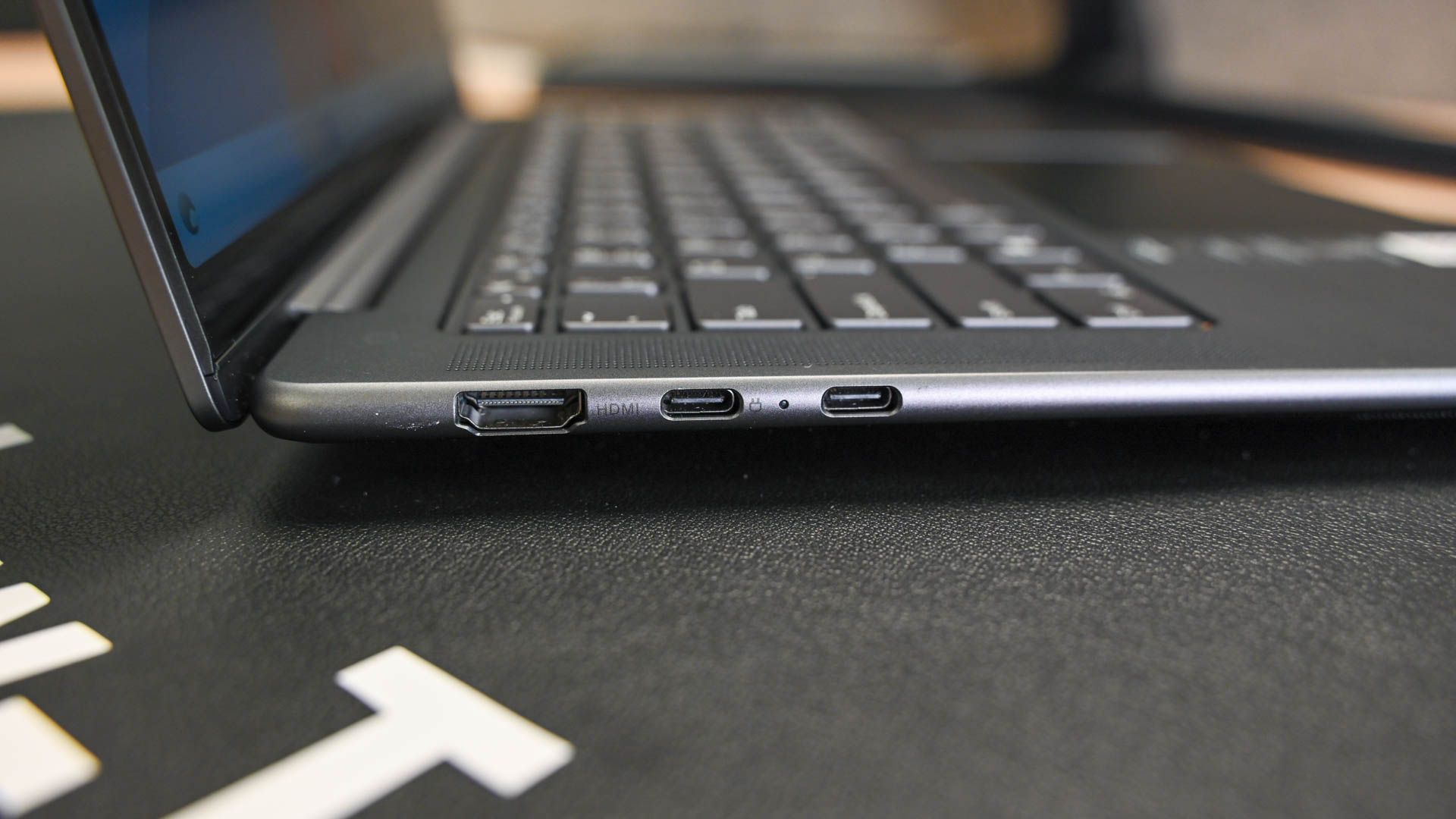  HDMI and USB c ports on the side of the Lenovo Slim Pro 7