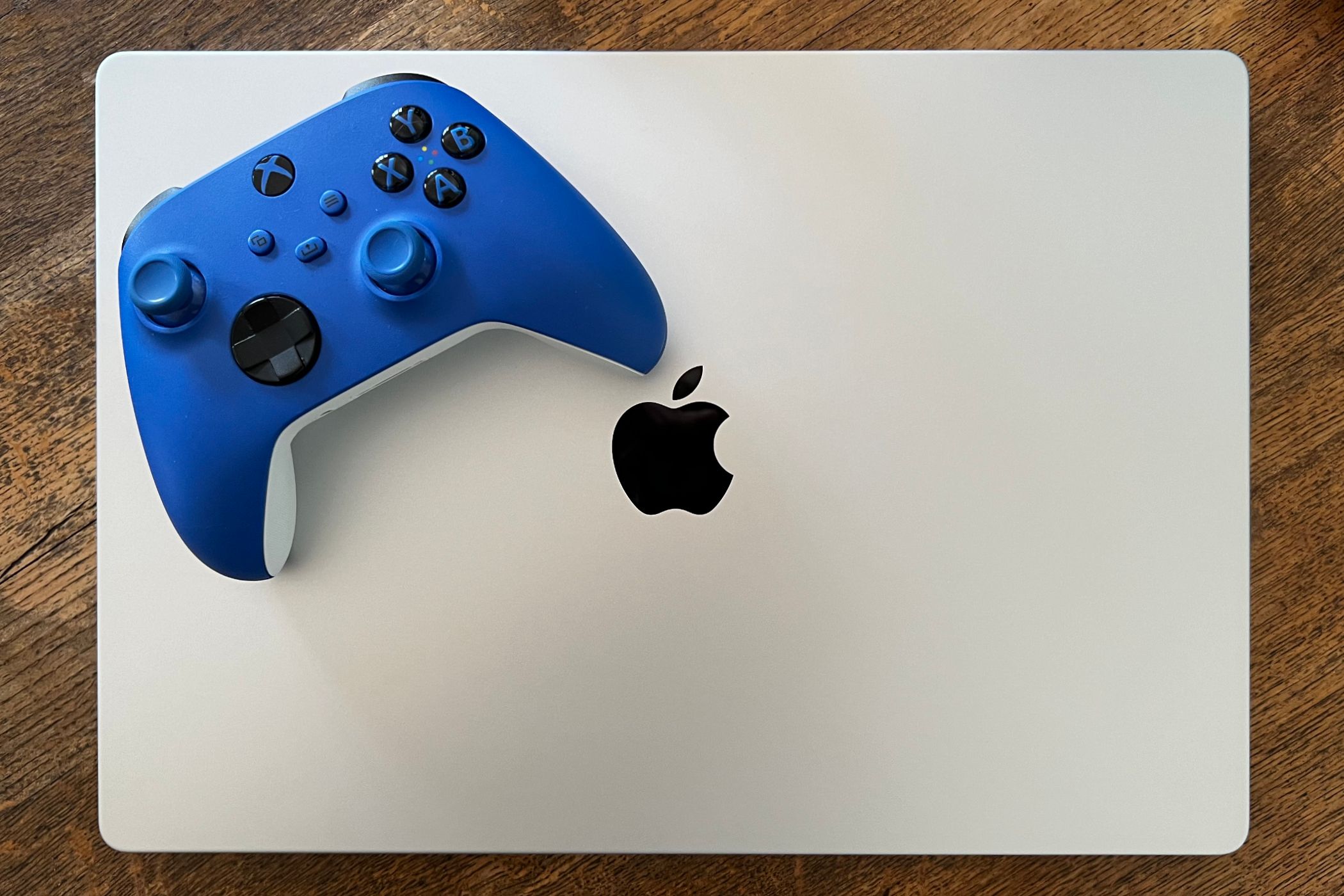 MacBook Pro with Xbox Series X (Core) controller