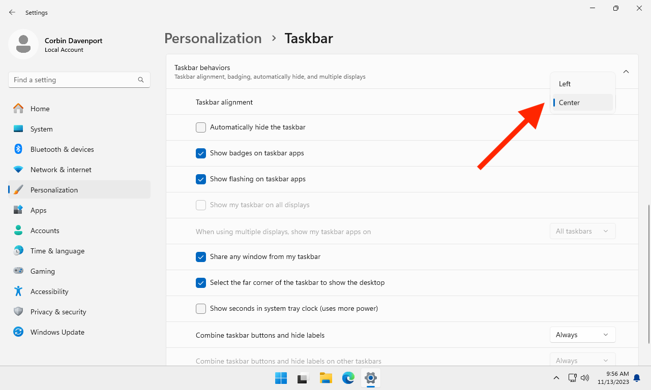 Taskbar alignment setting in Windows 11