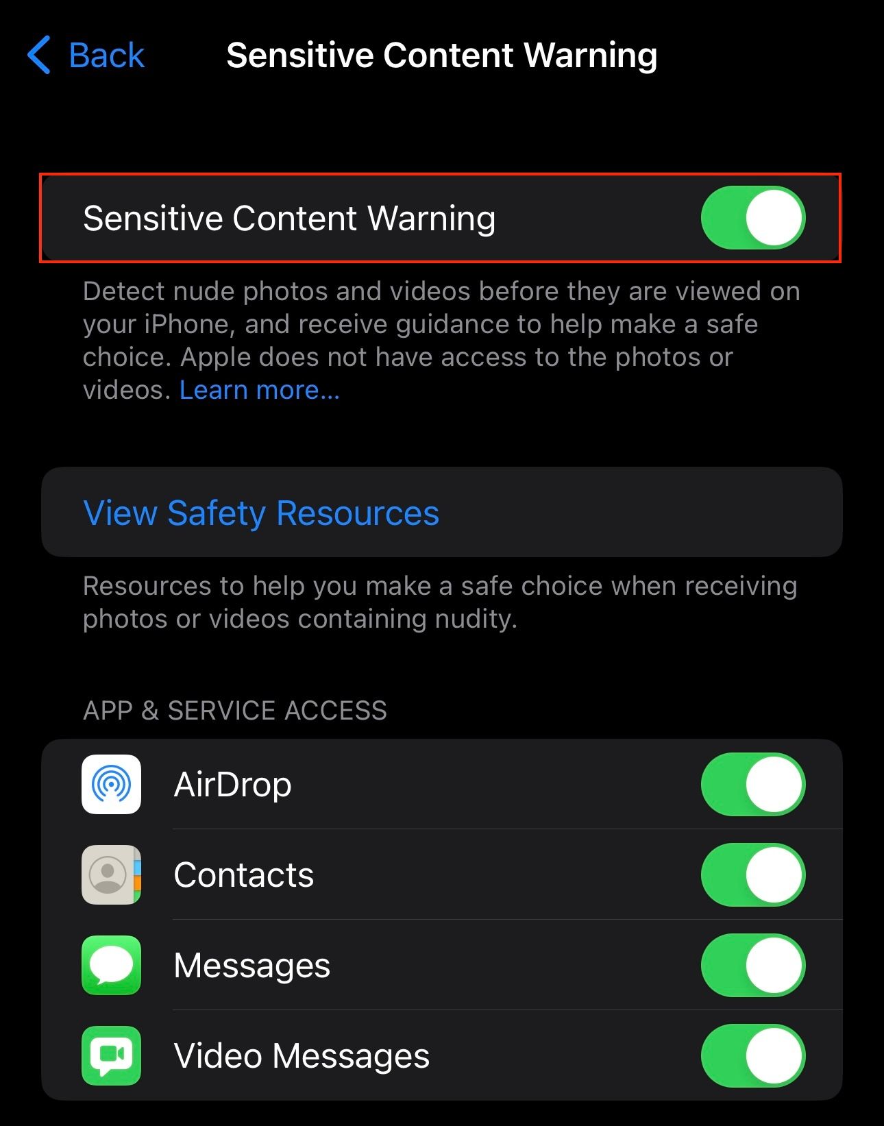 Sensitive Content Warning feaured enabled on iPhone.