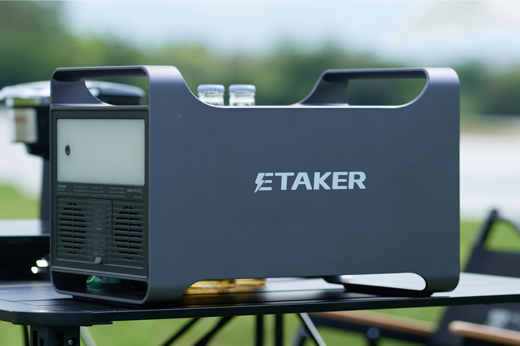 ETaker M2000 Portable Power Station