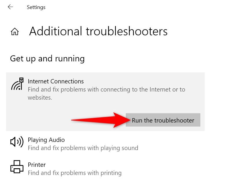 'Run the Troubleshooter' highlighted for a troubleshooter in Windows 10 Settings.