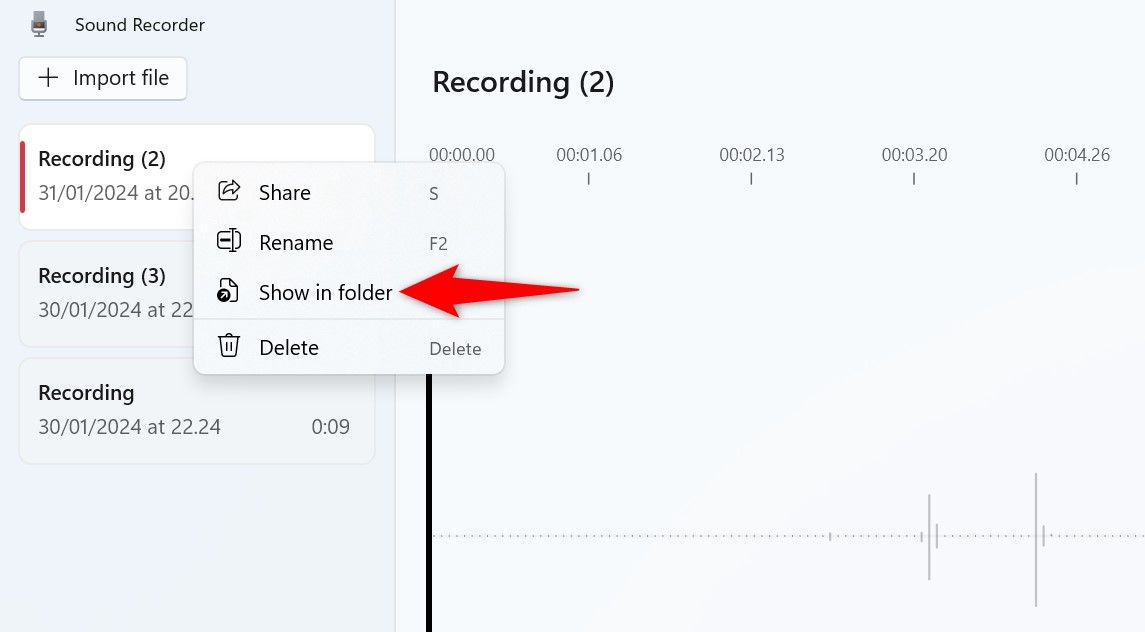 'Show in Folder' highlighted for a recording in Sound Recorder.