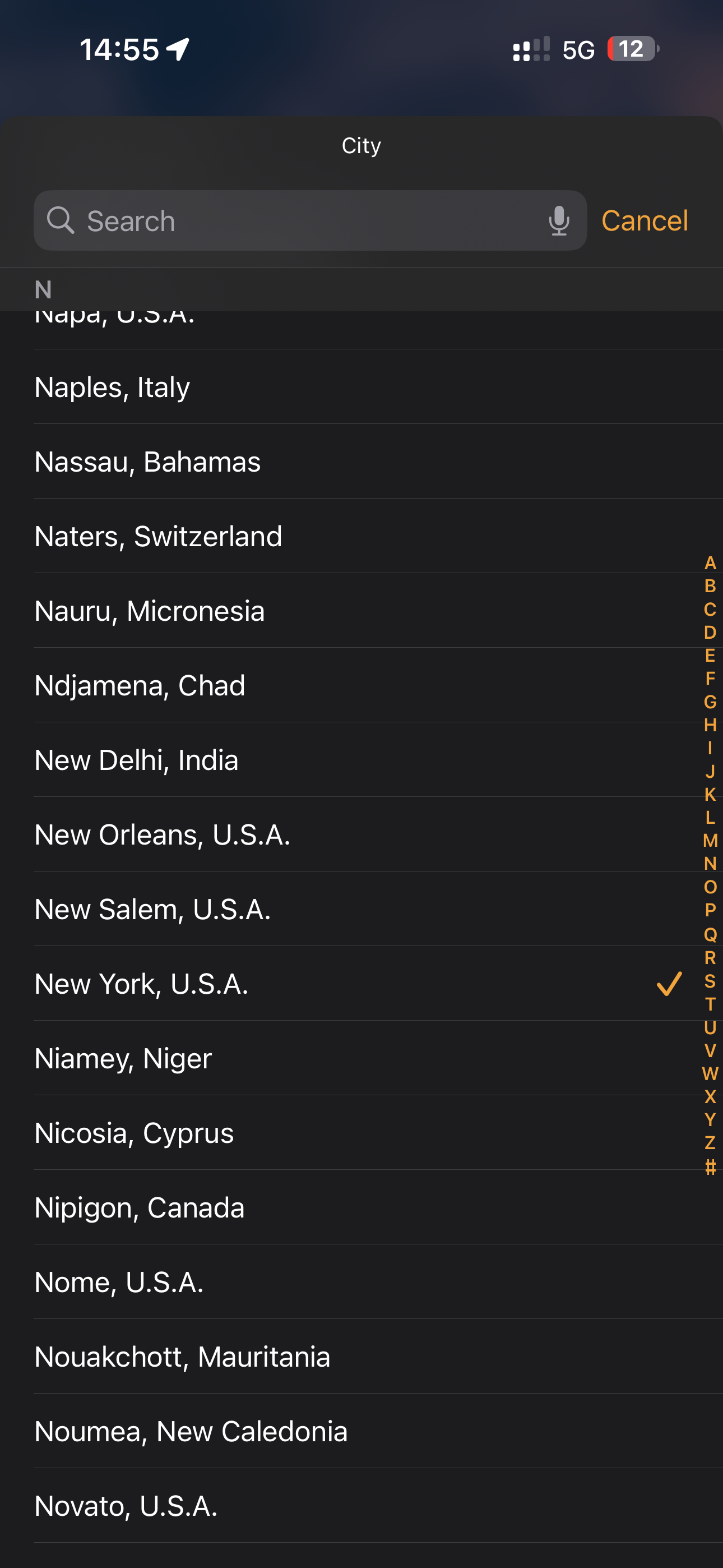 Choosing custom location for City Digital widget on iPhone.