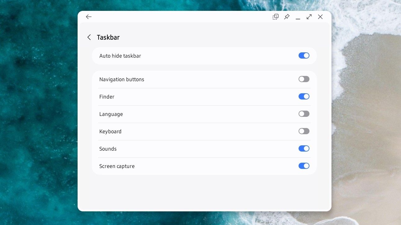 A window displaying customization options for the DeX taskbar