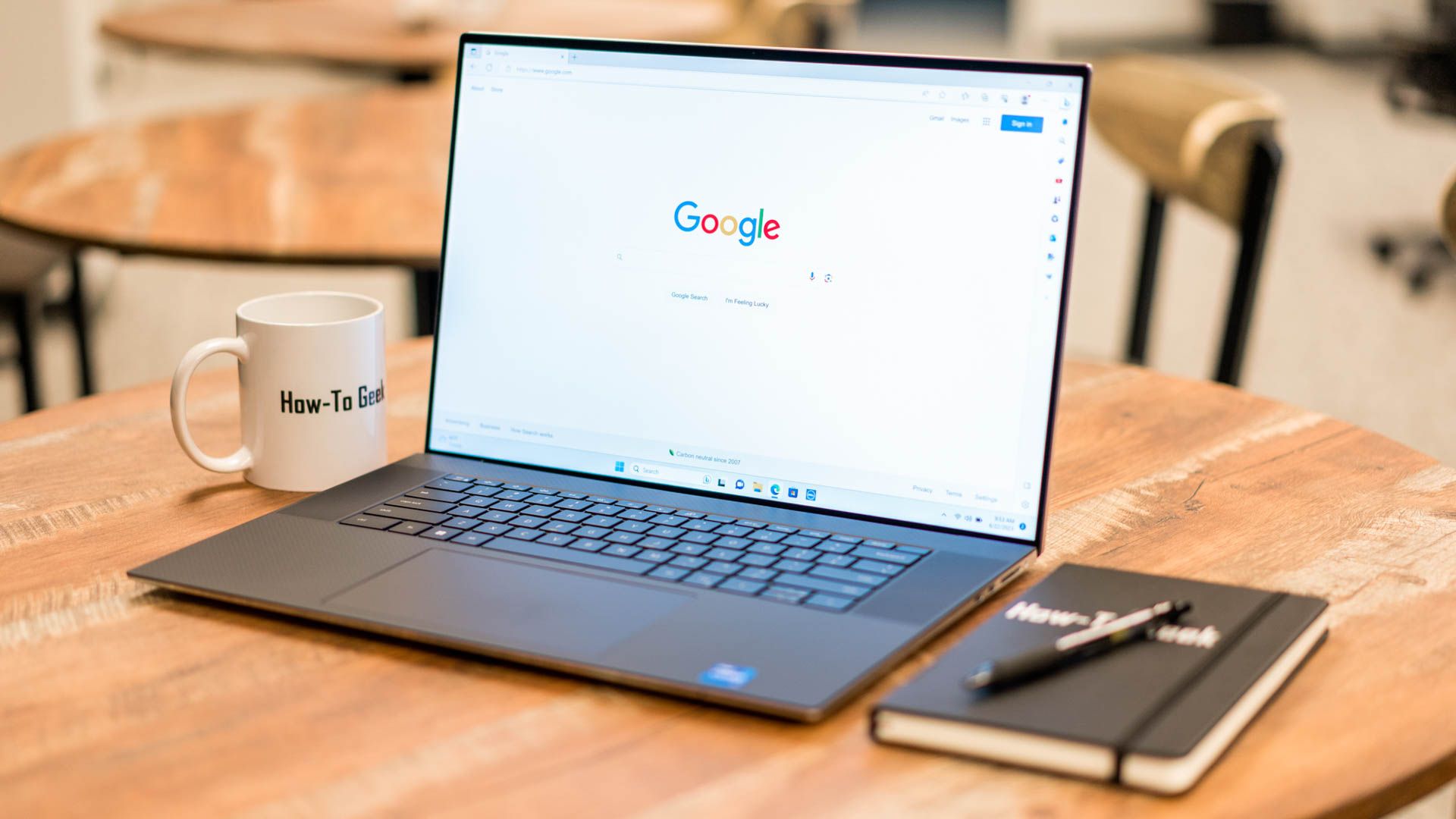 Using Google Search on a Dell XPS laptop.