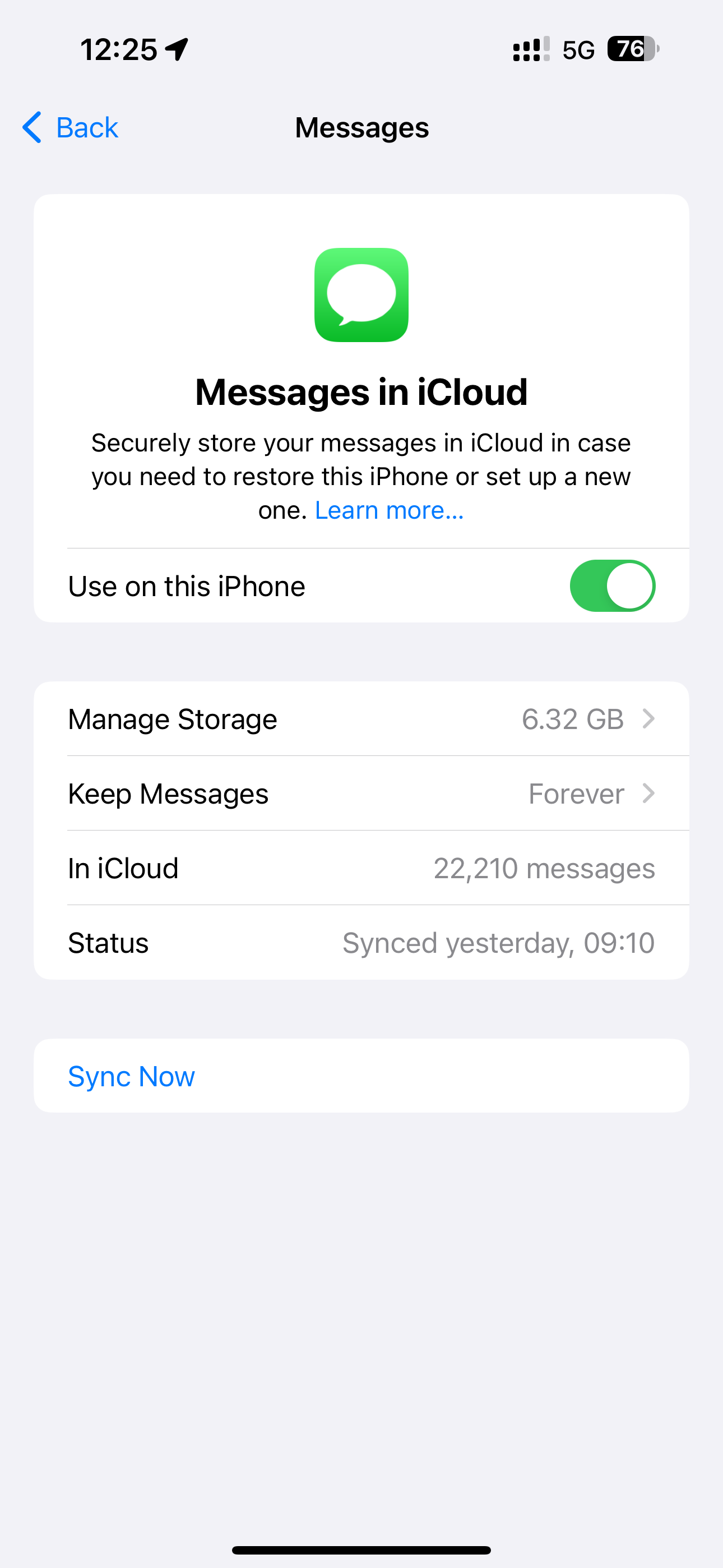 iCloud storage overview for the Messages app in the iPhone's Settings app.