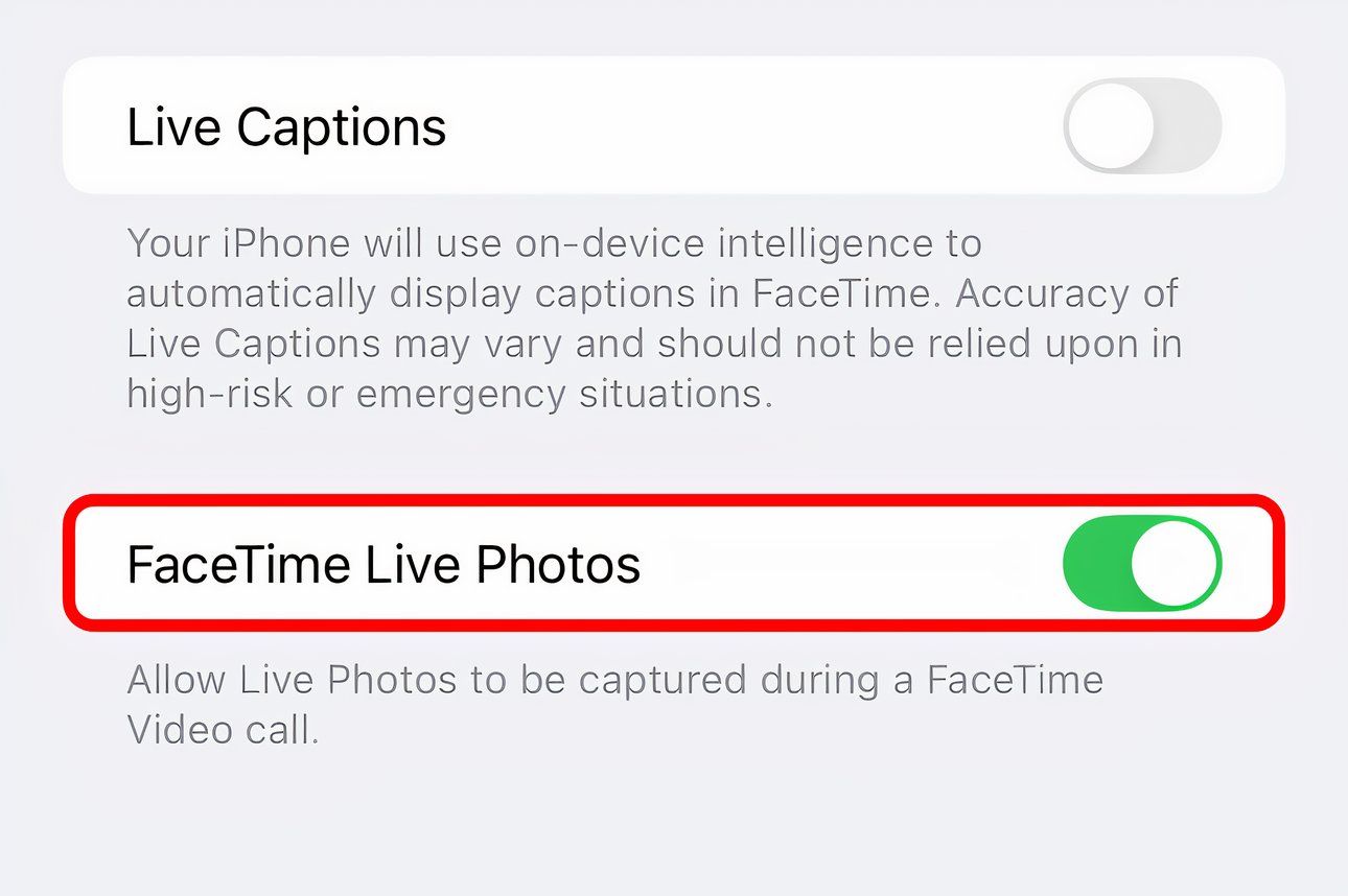 Live Photos capture enabled in the FaceTime settings on iPhone.