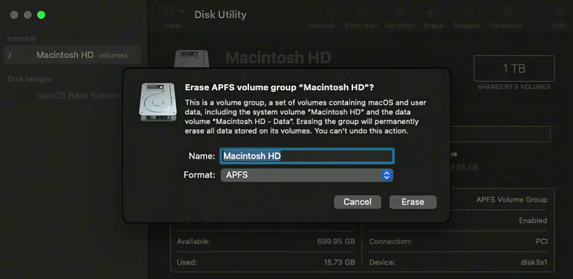 The Disk Utlity screen for erasing your Mac hard drive.