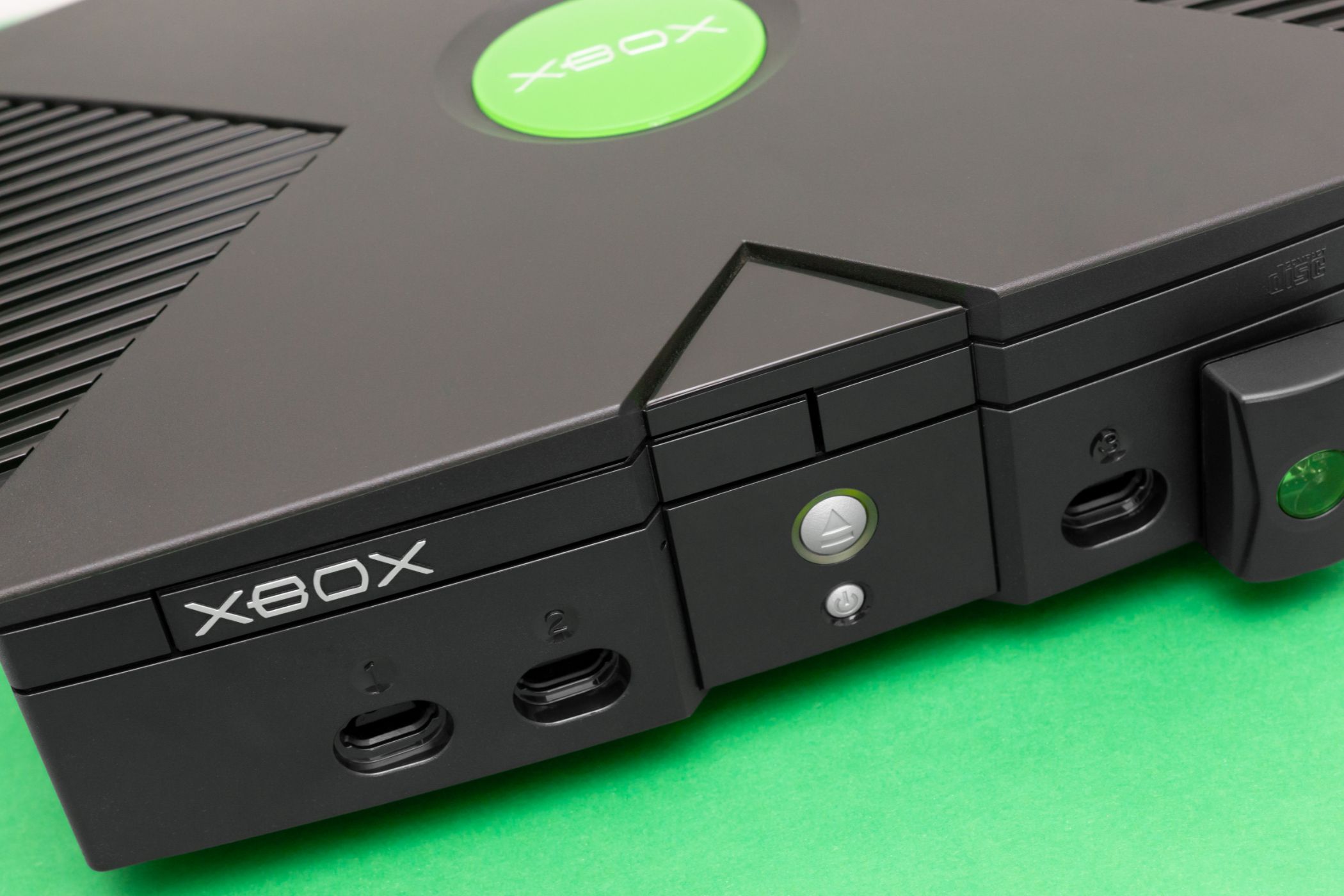 An original Microsoft Xbox console.