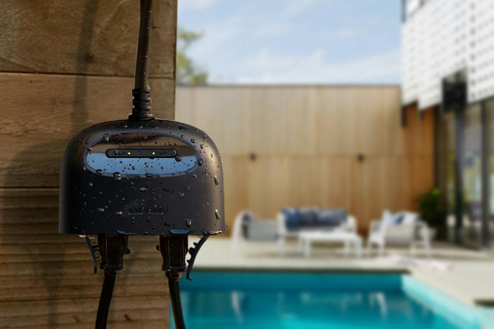 Invest in an All-Weather Smart Plug for Long-Lasting Performance Outdoors