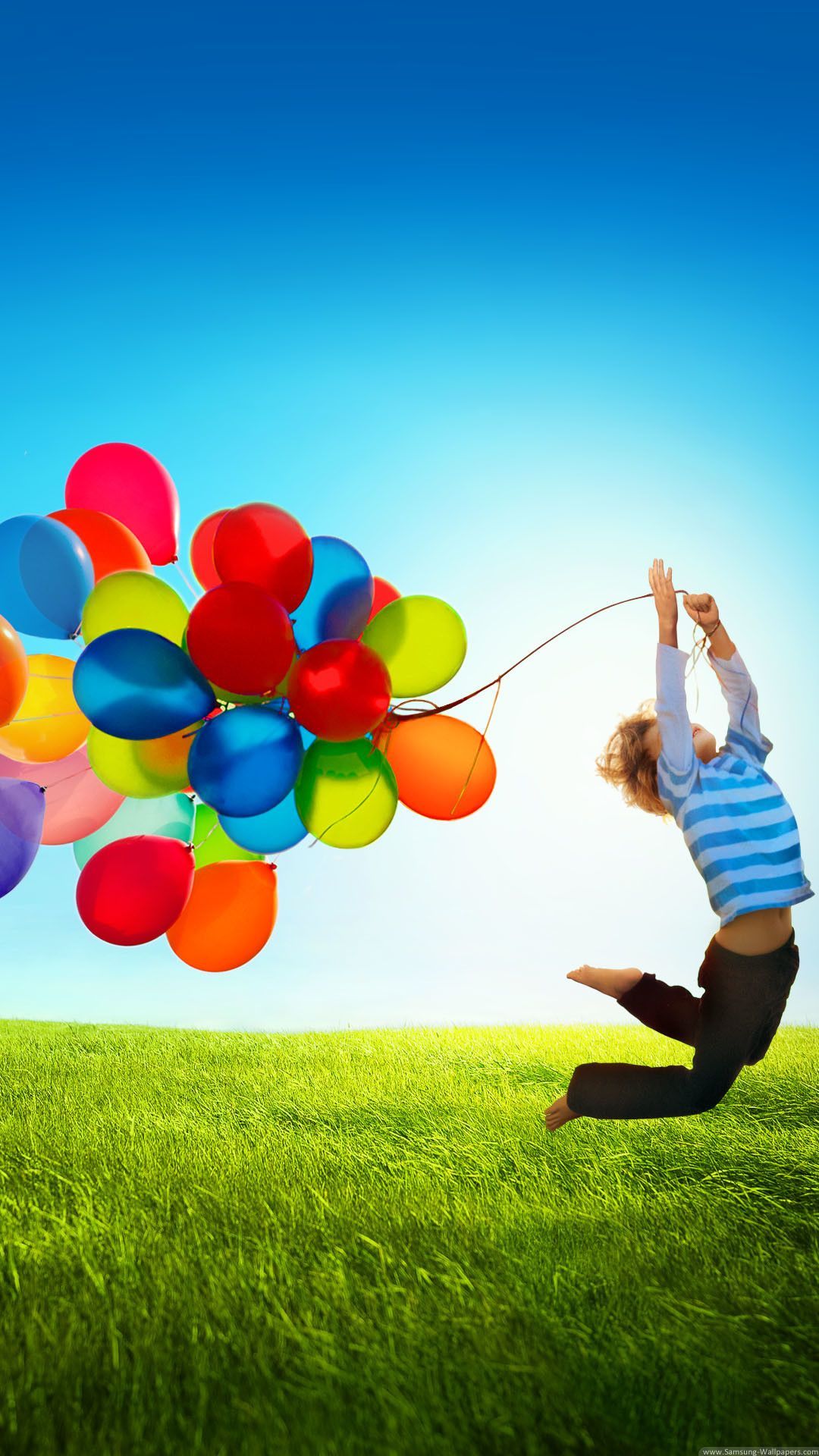 The Samsung Galaxy S4 Balloons wallpaper.