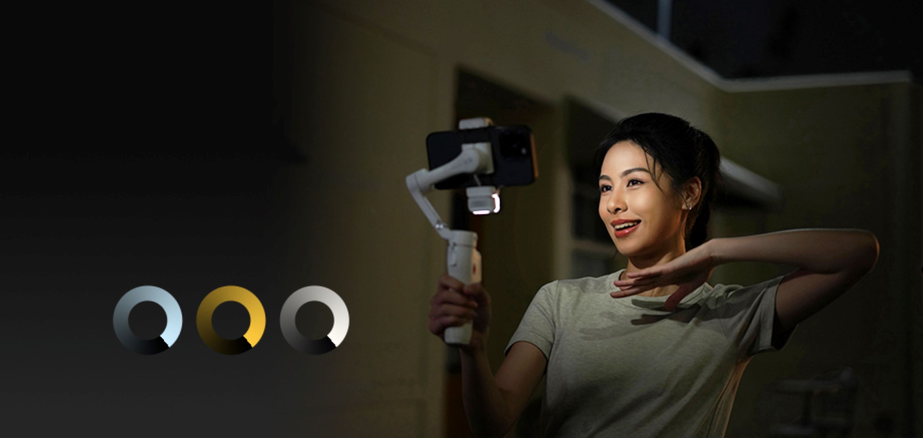 A Live Streamer Capturing Herself Using the Three-Color Fill Light