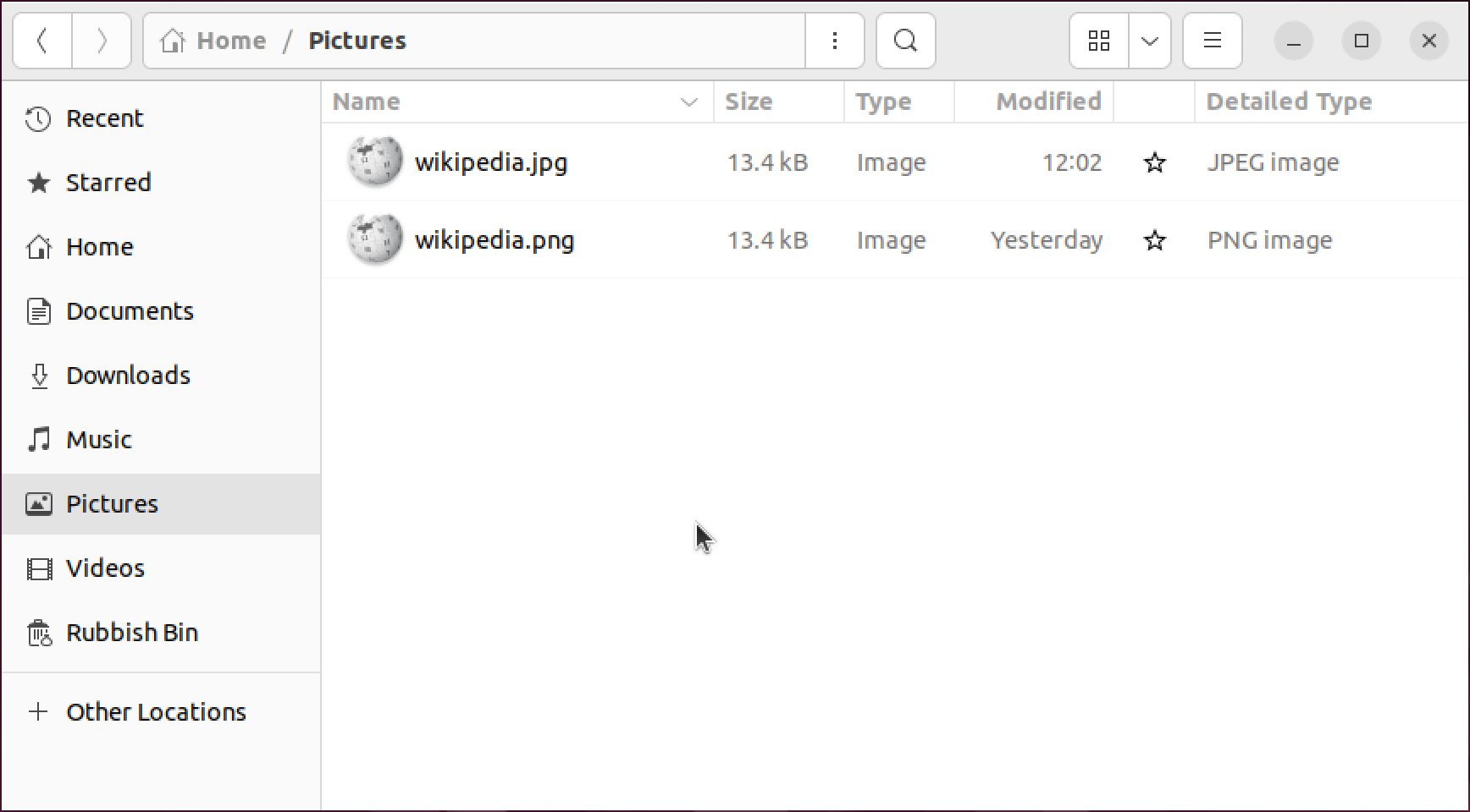 Ubuntu's Files app showing two copies of the same image with different extensions, reporting different file types.