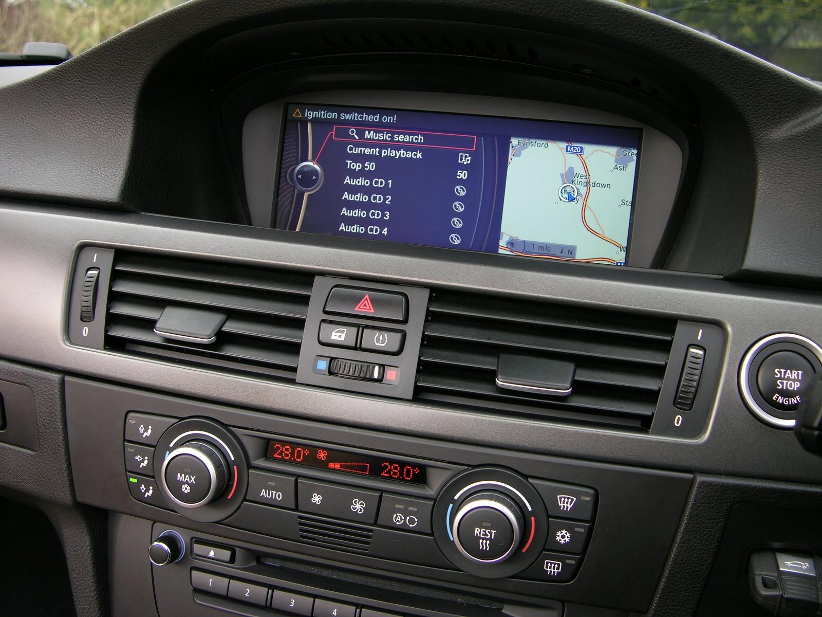 2009 BMW M3 Cabriolet dashboard.