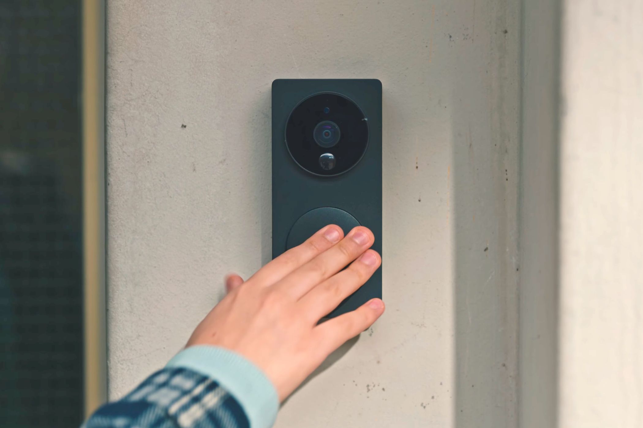 How to Avoid Paying a Smart Doorbell Subscription Fee