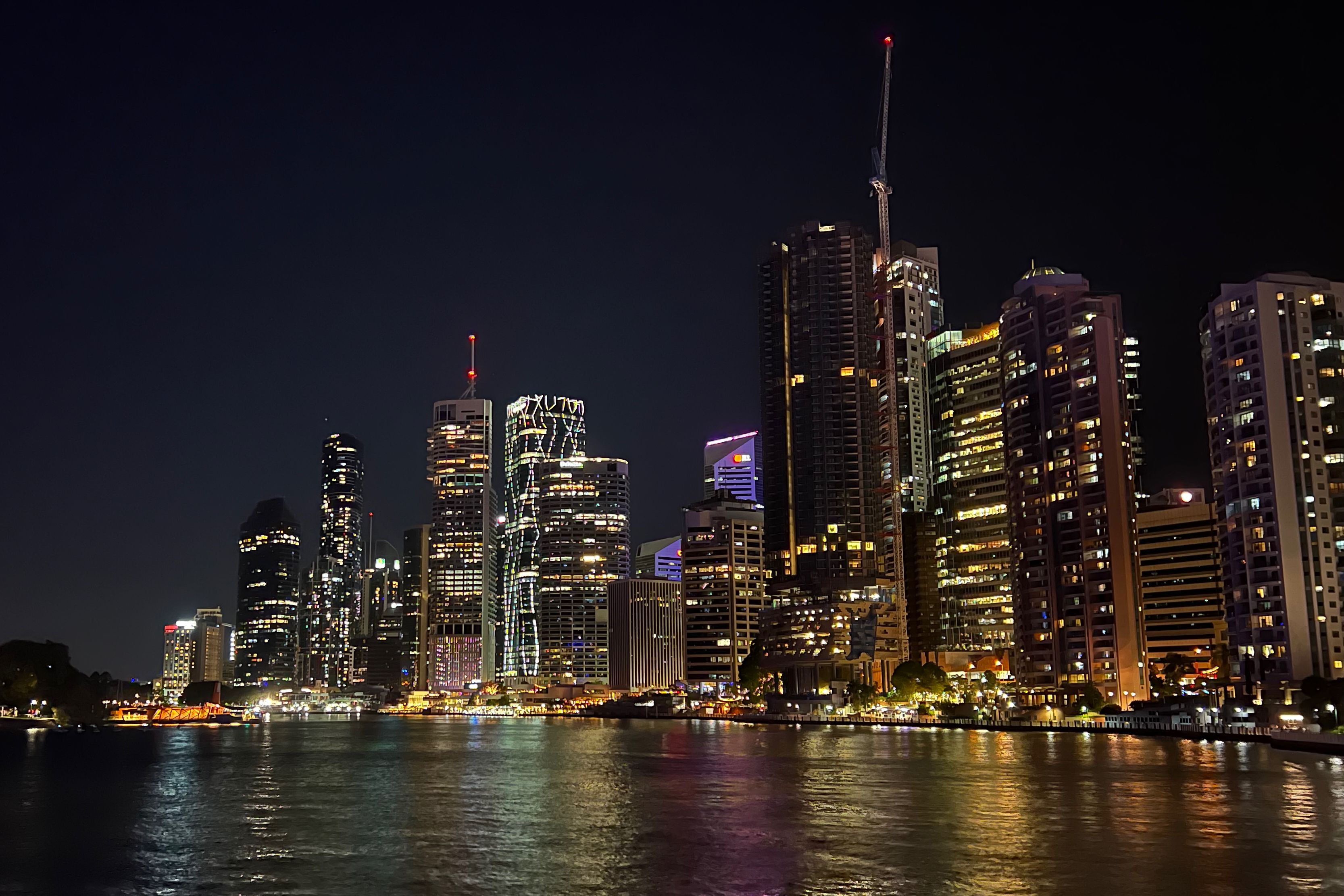 A picture of the city skyline in Brisbane, Australia.