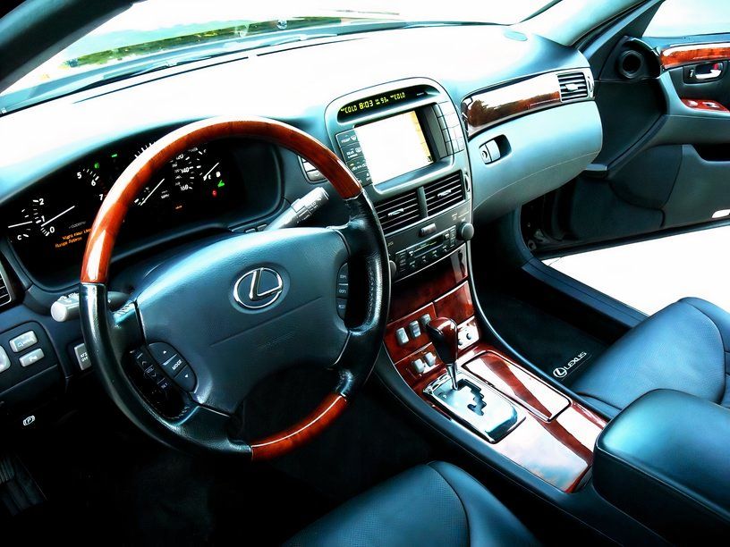 Lexus 430 LS Interior