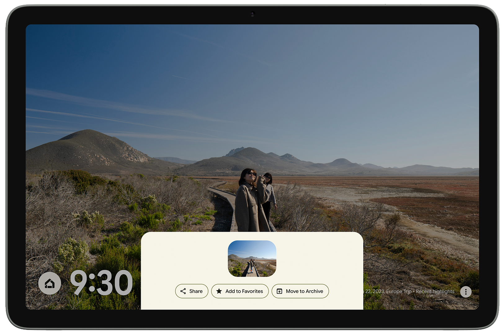 Pixel Tablet Photo frame feature showing the sharing option