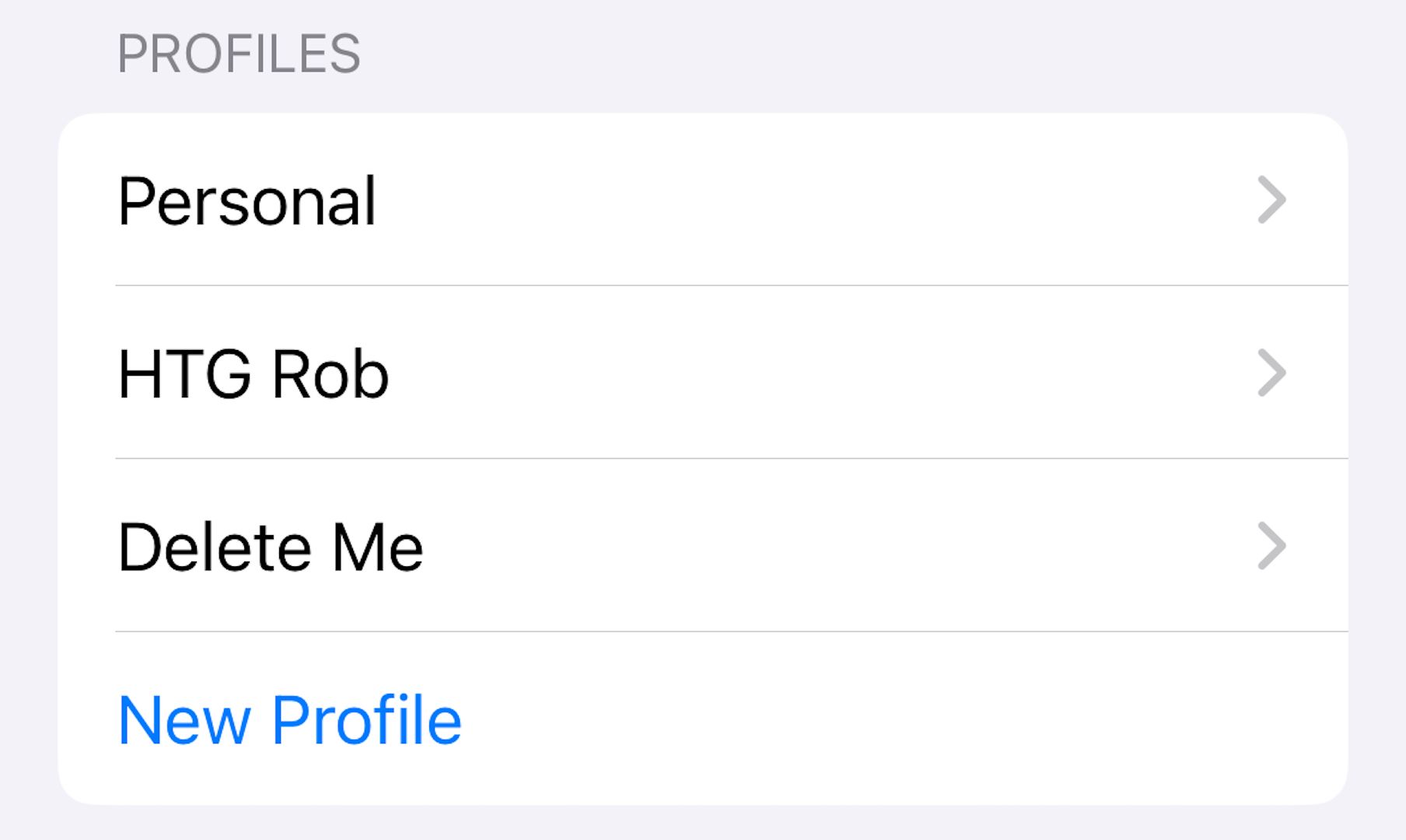 Selecting a Safari profile to delete on iPhone.