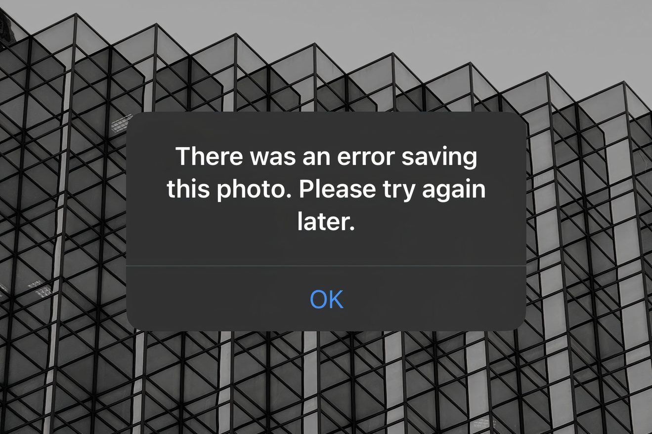 Error message in Photos on iPhone, saying image edits cannot be saved.