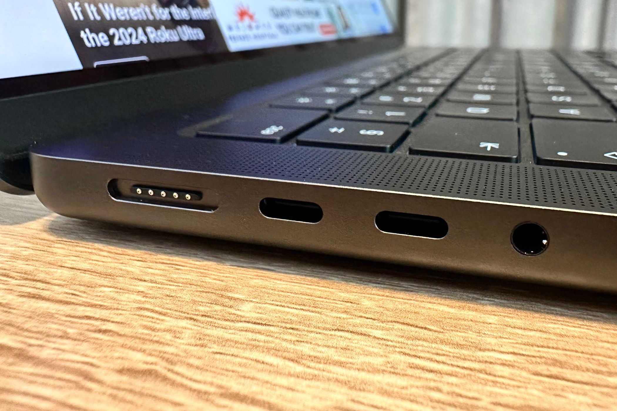 M4 Pro MacBook Pro with MagSafe and Thunderbolt ports.